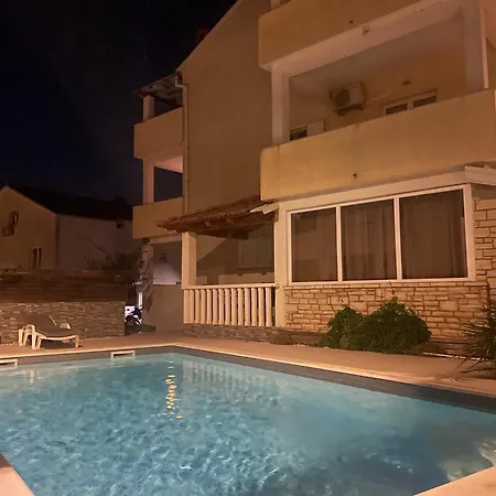 Jelena 3 Biograd Na Moru